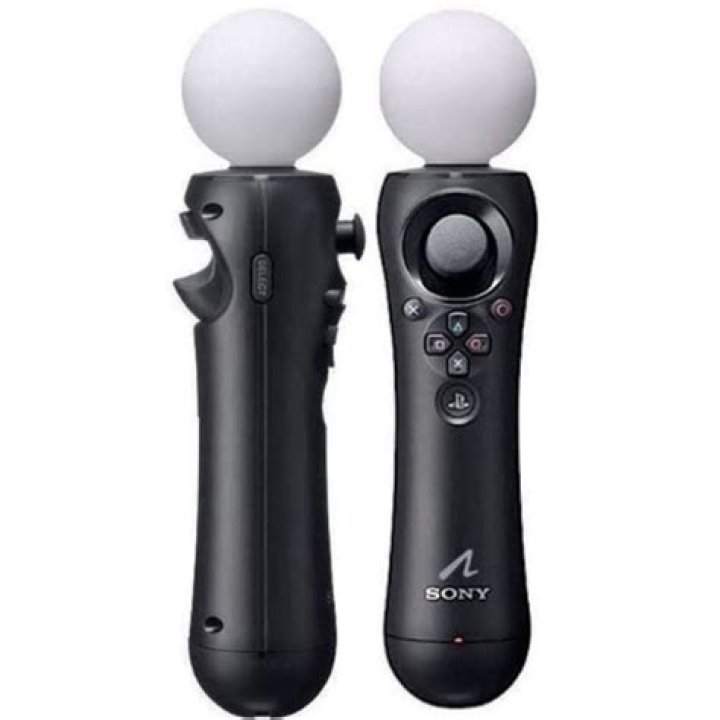 Do you need 2 move controllers for PlayStation VR?