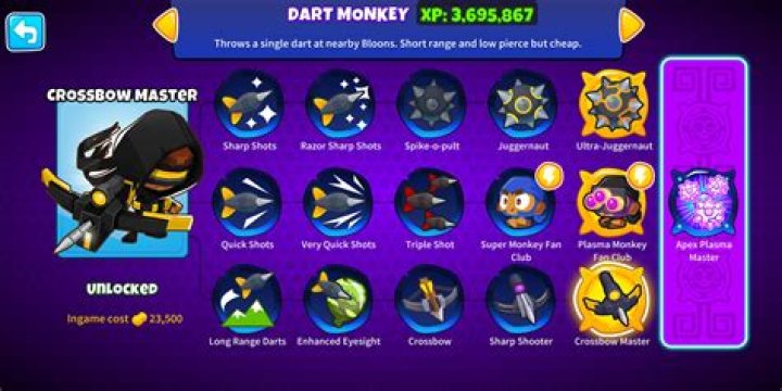 How is XP earned in BTD6?